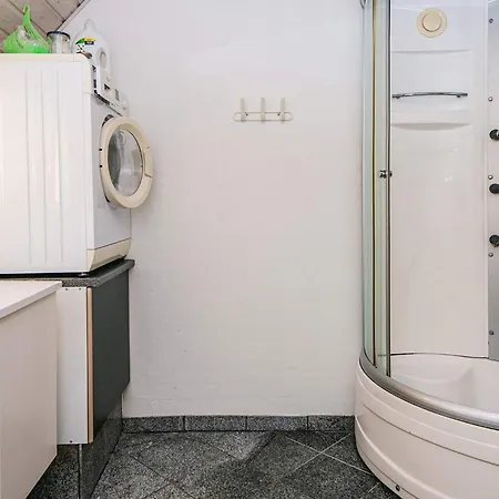 Luxury Retreat For *